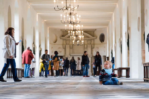 Dans la galerie à Chenonceau